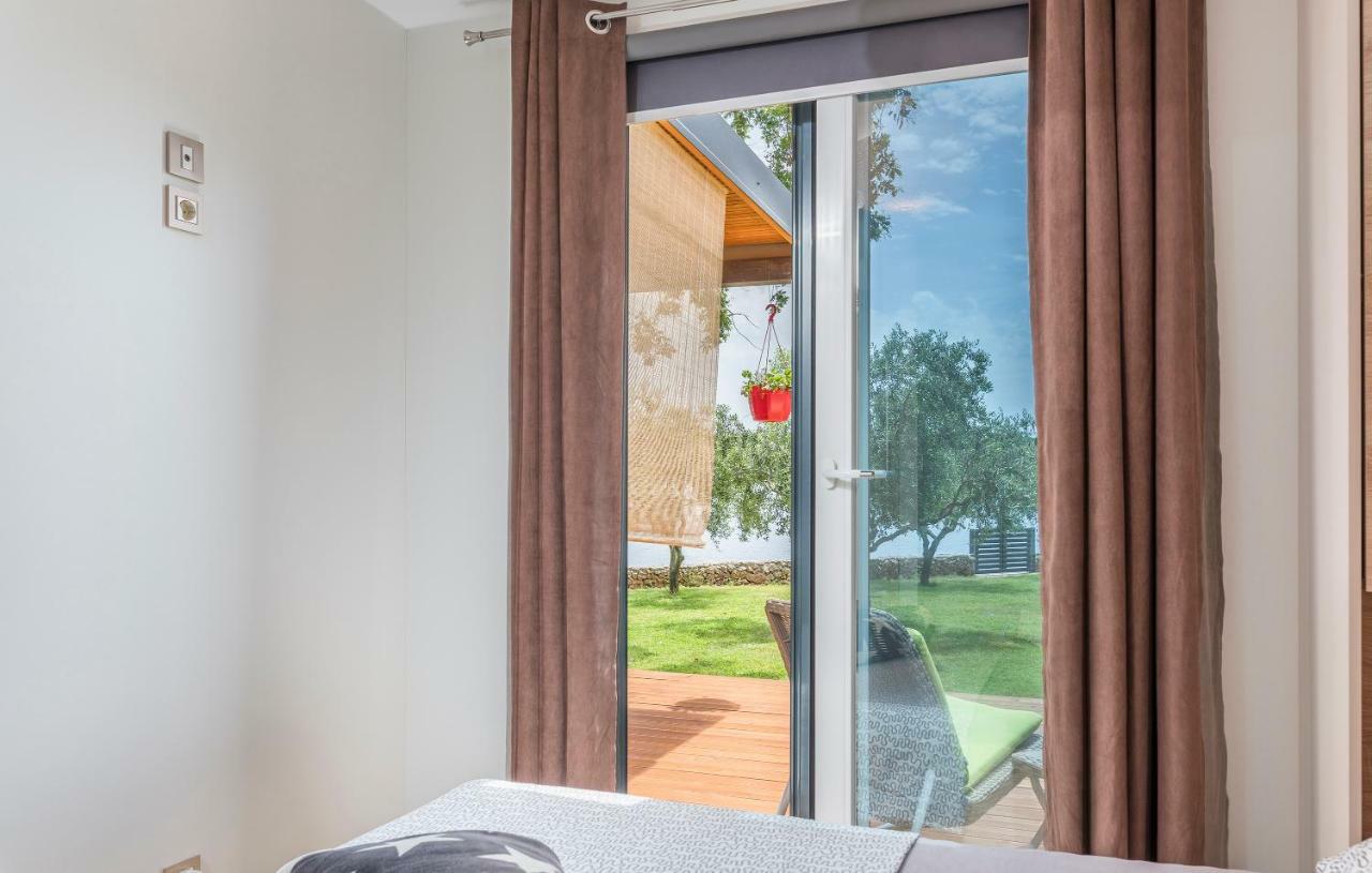 Beach House Ive With Jacuzzi, Pool, Playground And Bbq In An Olive Grove With A Beach, Pomer - Istria Zewnętrze zdjęcie